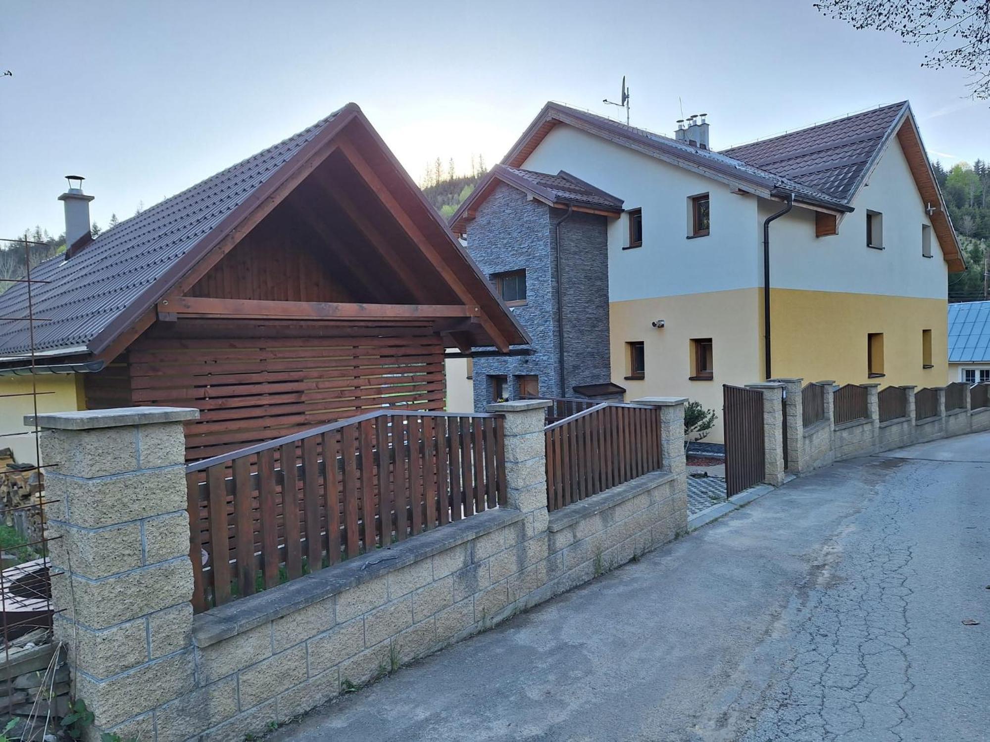 Vila Pohoda Javorniky S Rozlahlym Pozemkom Маков Екстериор снимка